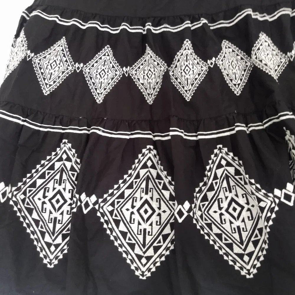 🎉HP🎉C&A premium women's black long flowy embroidered dress EUC - Picture 3 of 5